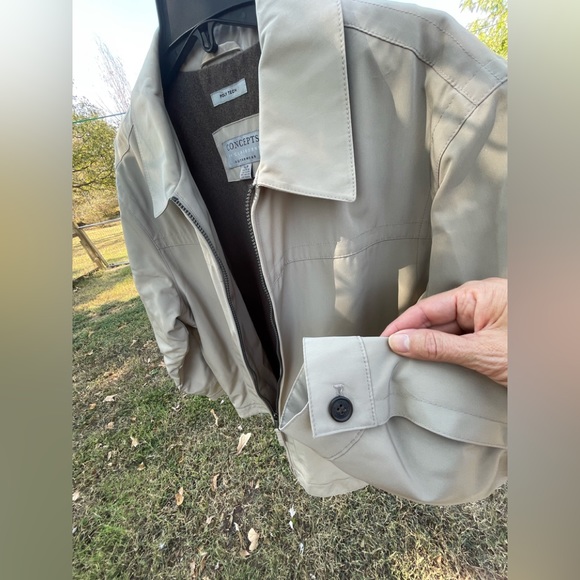 Concepts by Claiborne Outerwear Poly Tech Insulated Zippered Tan Jacket - Picture 5 of 6